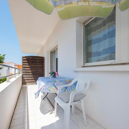 Gorgeous Apartment In Royan With Kitchen Εξωτερικό φωτογραφία