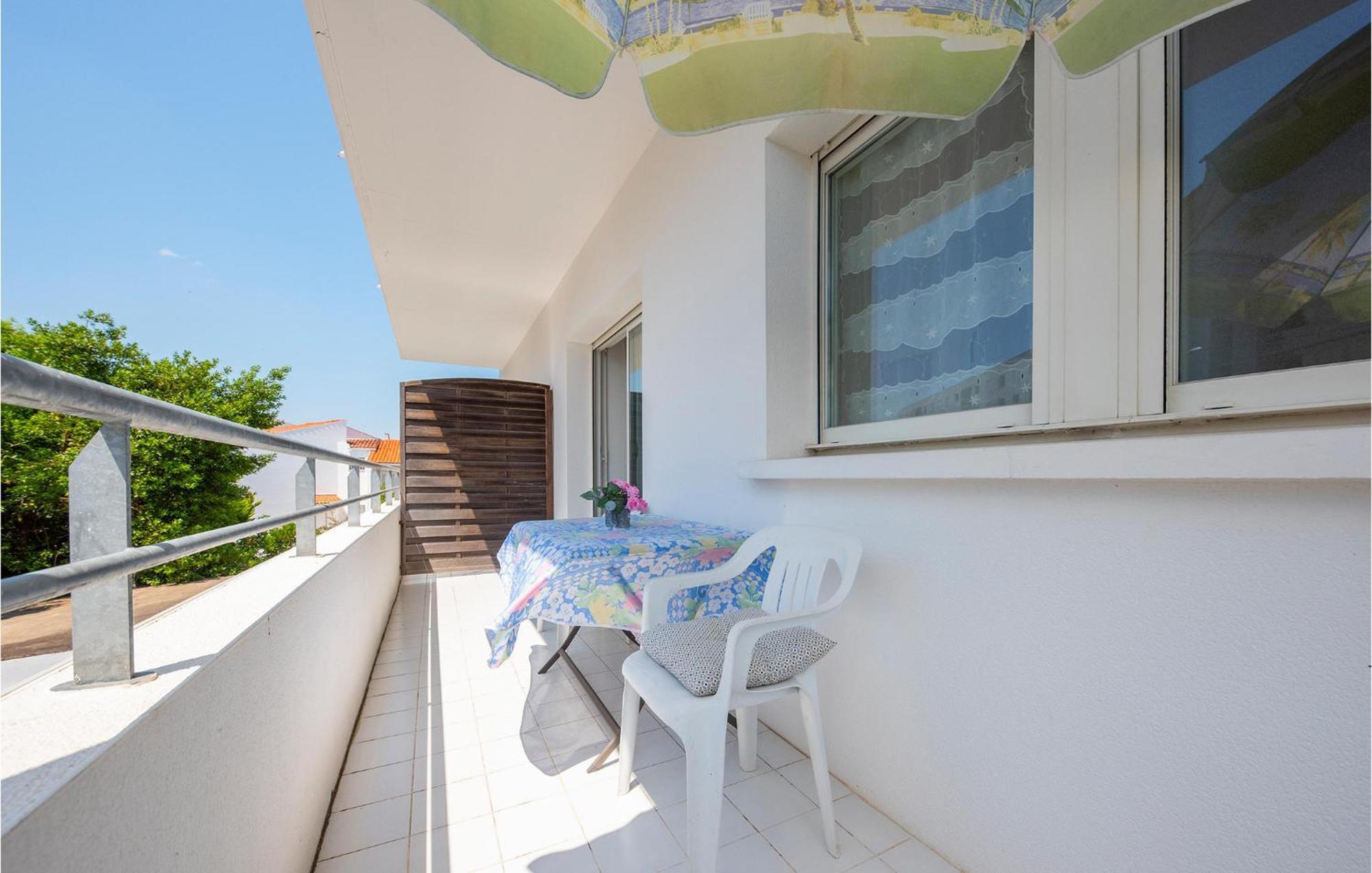 Gorgeous Apartment In Royan With Kitchen Εξωτερικό φωτογραφία